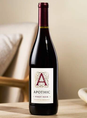 Apothic Wines Pinot Noir bottle