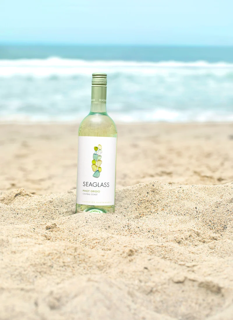 SEAGLASS Wine Company Pinot Grigio bottle