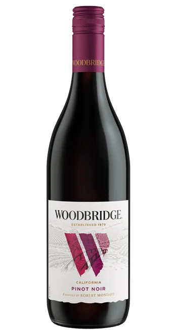 Woodbridge by Robert Mondavi Pinot Noir bottle