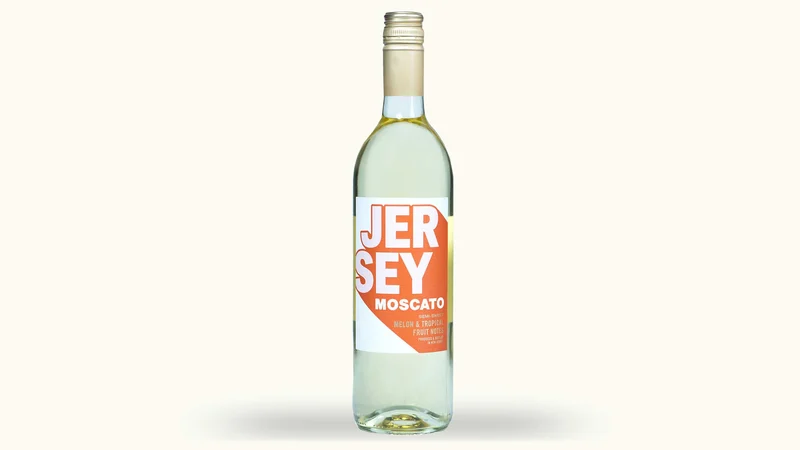 William Heritage Winery Jersey Moscato bottle